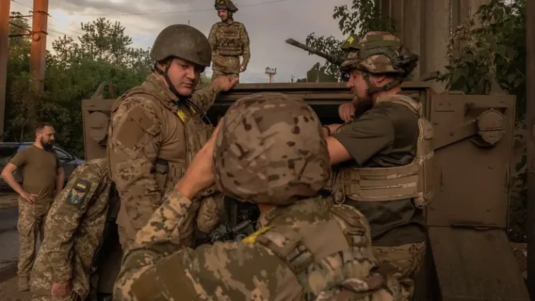 Russian lawmaker says Biden risking WW3 by allowing Ukraine to use US weapons