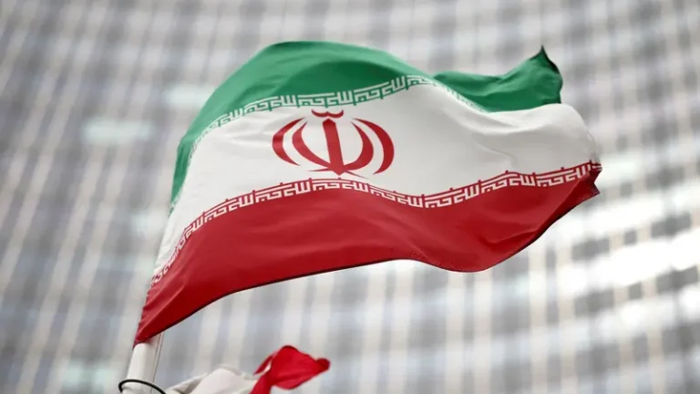 Iran to hold nuclear talks with France, Germany, UK