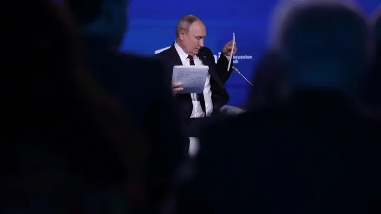 Russia’s Putin finalizes North Korea defense deal