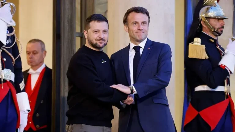 French government collapse raises questions over Ukraine support
