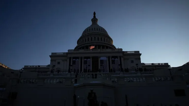 Thousands gather in Washington to protest Trump inauguration