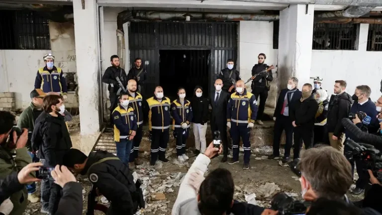 Europe will not fund creation of new Islamist structures, German minister says in Damascus