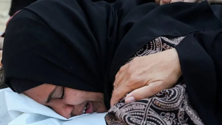 Israeli airstrike kills at least 10 in southern Gaza, medics say