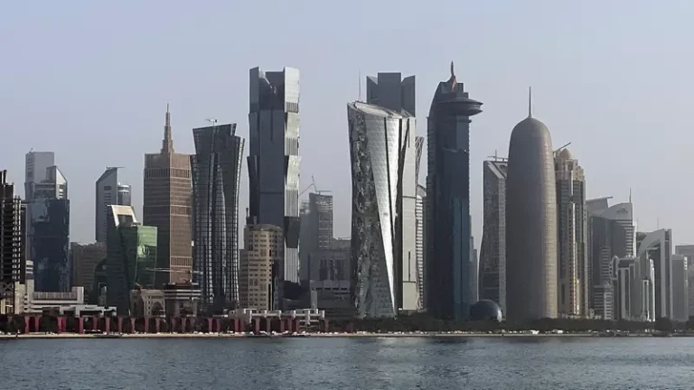 Qatar drafting new laws to attract foreign investors