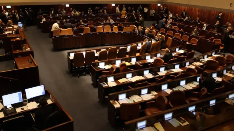 Israeli cabinet to vote on Gaza ceasefire deal