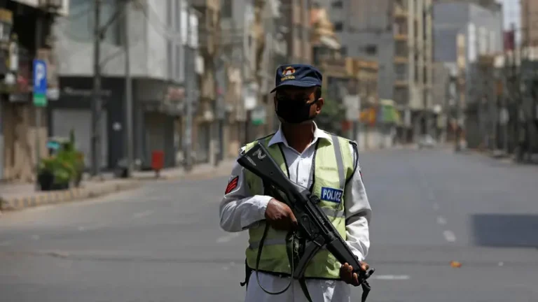 Gunmen kill seven bus passengers in southwest Pakistan