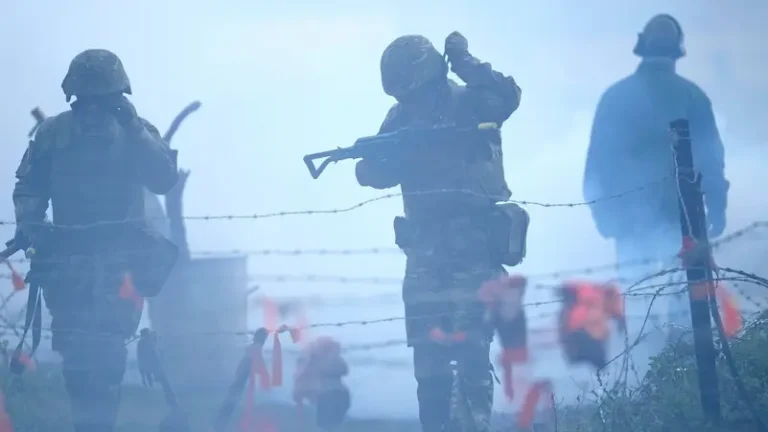Ukraine Defense Ministry offers contract stints spurring young to fight