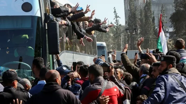 Buses carrying Palestinians freed by Israel reach Gaza