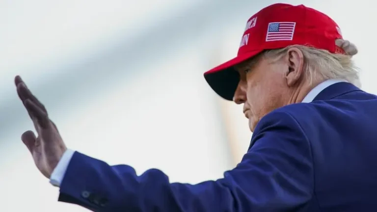 Trump designates English as official language of US