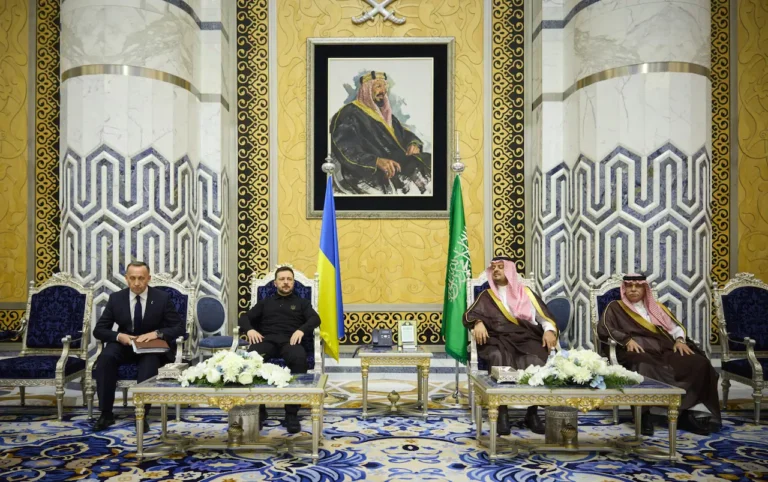 Zelenskyy arrives in Saudi Arabia ahead of US-Ukraine talks in Jeddah