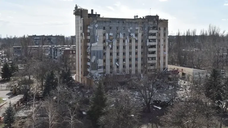 Russian missile kills three in Ukraine’s Kryvyi Rih, governor says