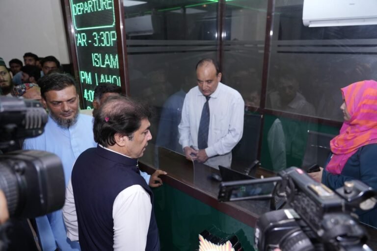 Minister Hanif Abbasi Unveils Ambitious Plan to Modernize Pakistan Railways