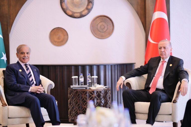 Prime Minister Shehbaz Sharif met with President of the Republic of Turkiye Recep Tayyip Erdoğan