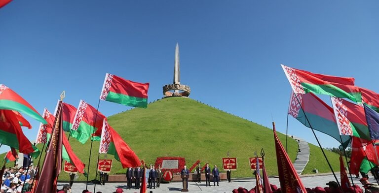 President Lukashenko Honors War Heroes on Belarus Independence Day